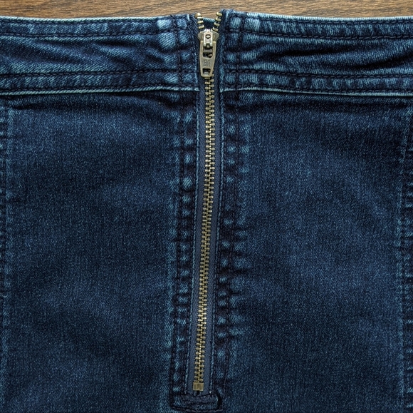 Banana Republic Denim Pencil Skirt Size 10 - Picture 4 of 9
